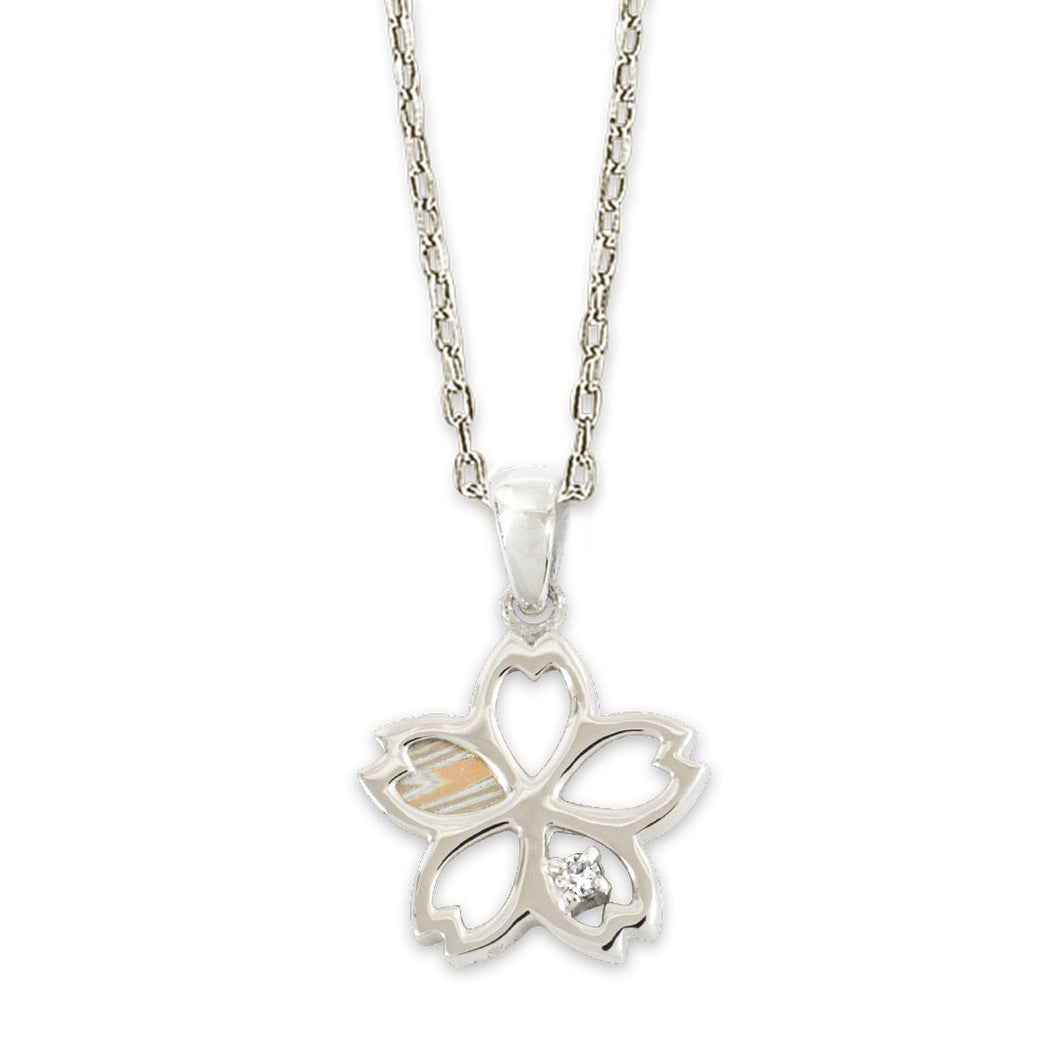 桜かさねペンダント(桜)：ホワイトゴールド